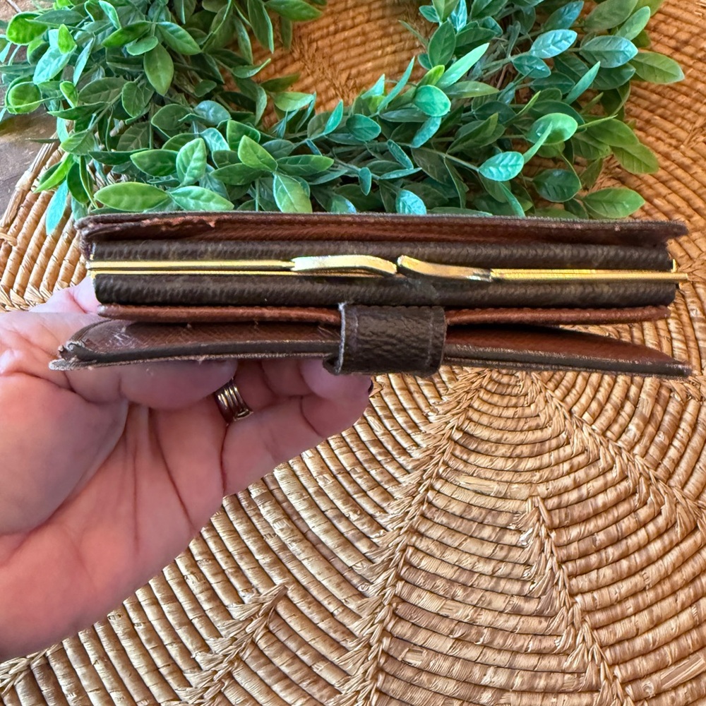 Louis Vuitton Dark Brown Monogram Wallet with Kisslock - Picture 12 of 17